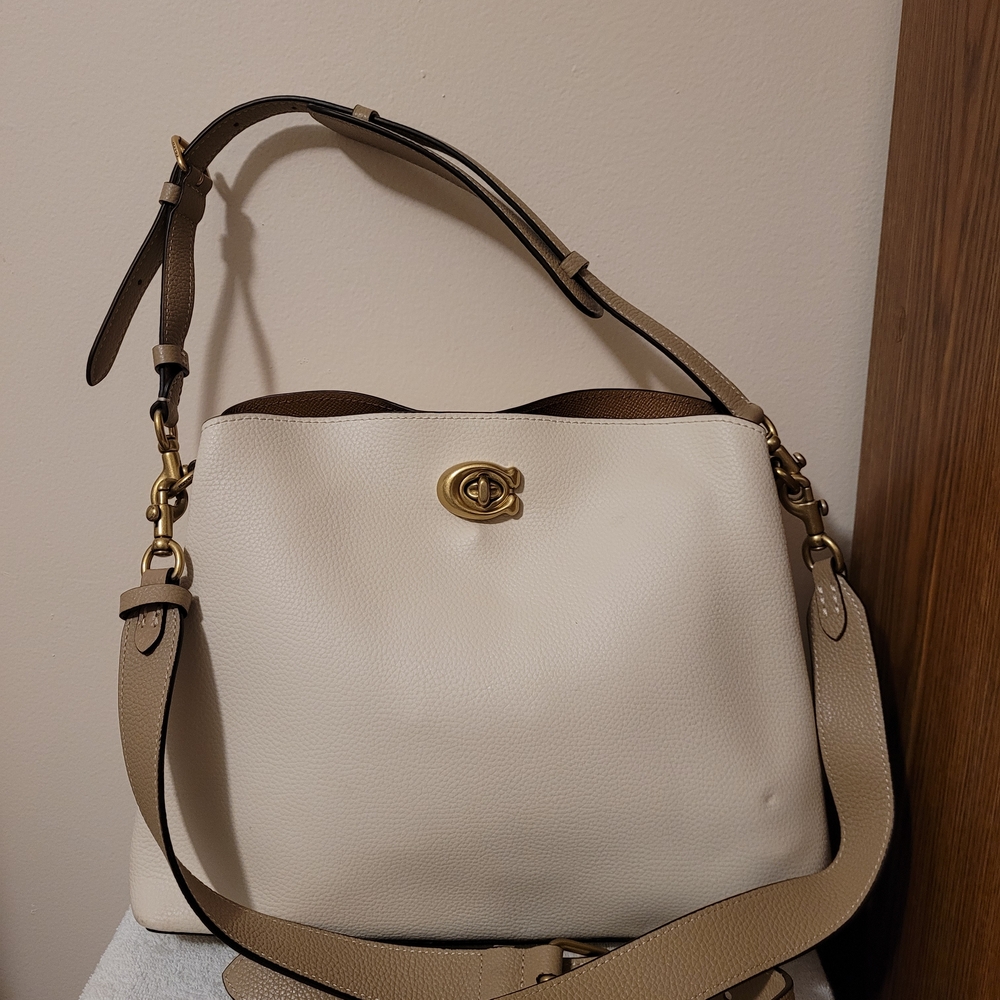 Coach Elegant Cream and Tan Leather Shoulder Bag